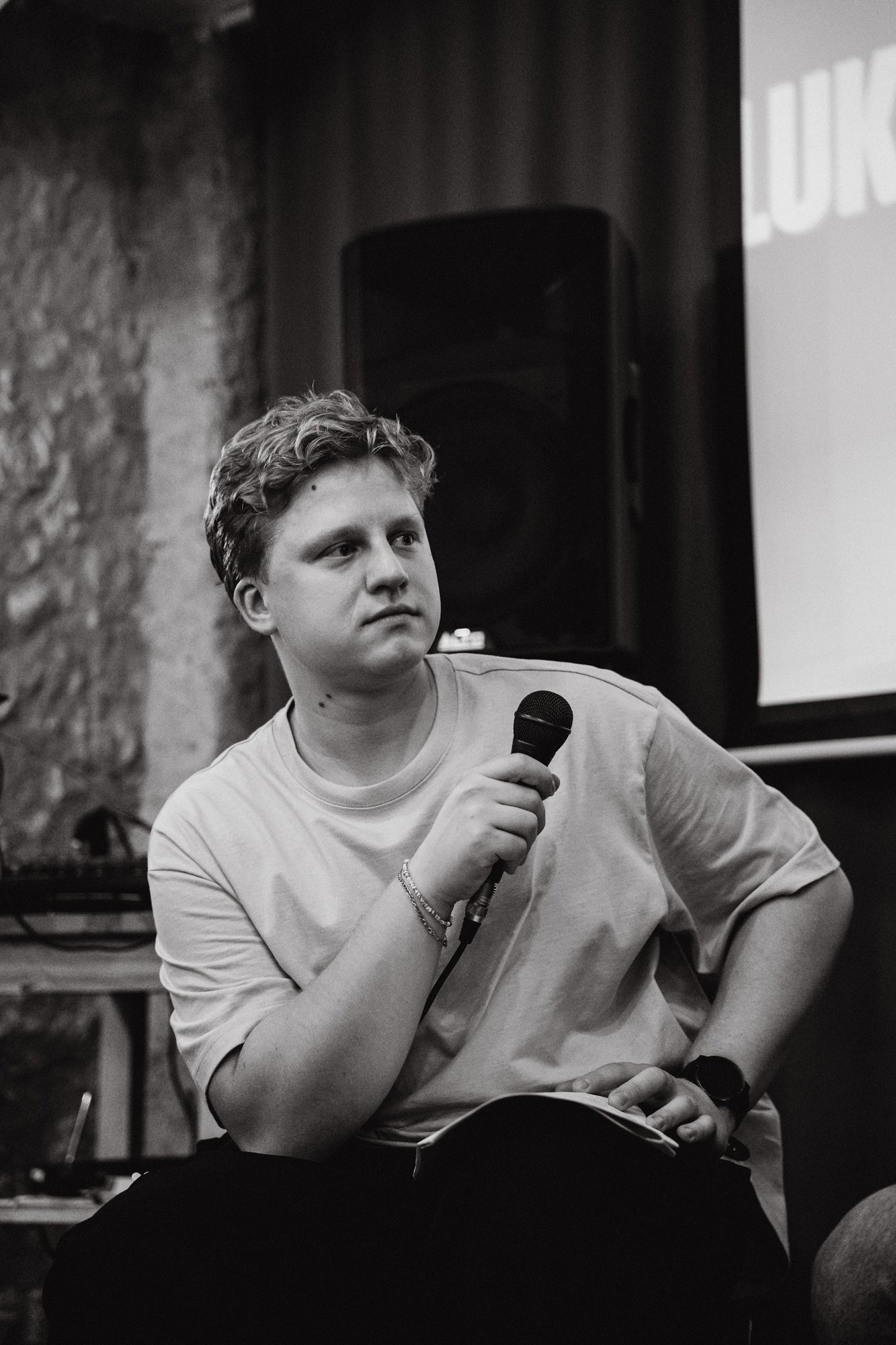Jakub Holler při živé debatě